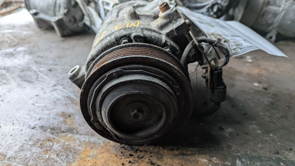 Used A/C Compressor fits: 2014 Ford Explorer 3.5L w/o turbo Grade A - Imagem 2 de 4