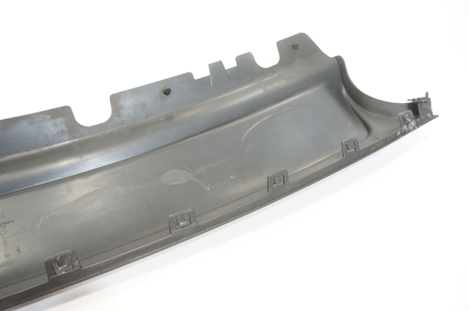 2014-2019 maserati ghibli REAR bumper center lower molding trim OEM