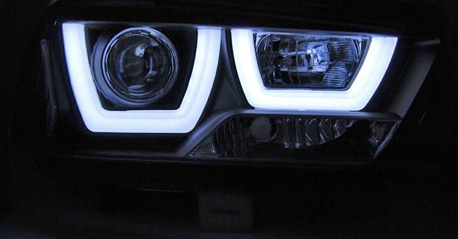 Phares Dodge Charger LX 2 anti-jaunissement pour corriger un éclairage usé
