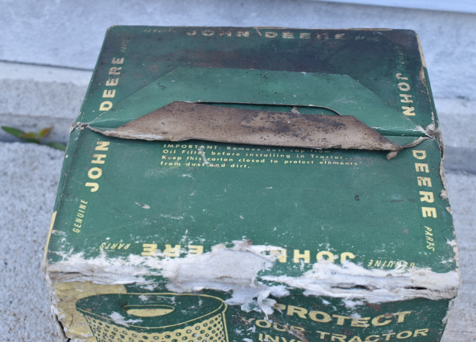 RARE Vintage NOS Sealed Box of 4 John Deere Tractor Oil Filter Elements AR28110R