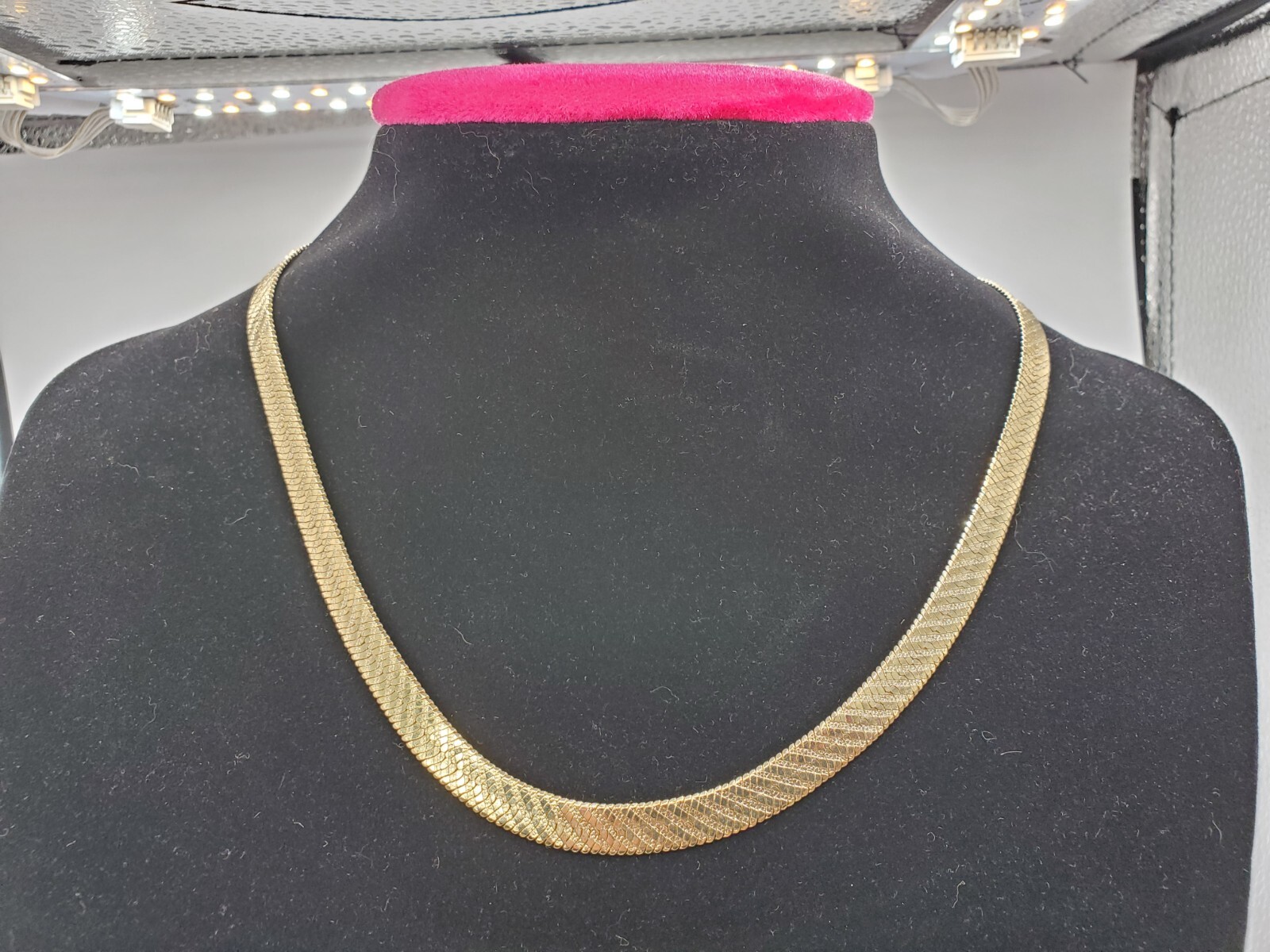 GARBO GOLD PLATED HERRINGBONE CHAIN/NECKLACE 17" . BE… Gem