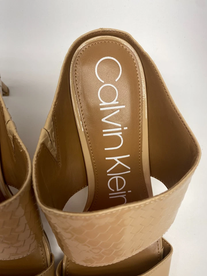 Sandalia de mujer Calvin Klein Cecily Sand doble correa talla 9,5 Foto 3 de 4