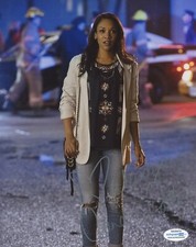 Candice Patton The Flash Autographed Signed 8x10 Photo ACOA 2020-4