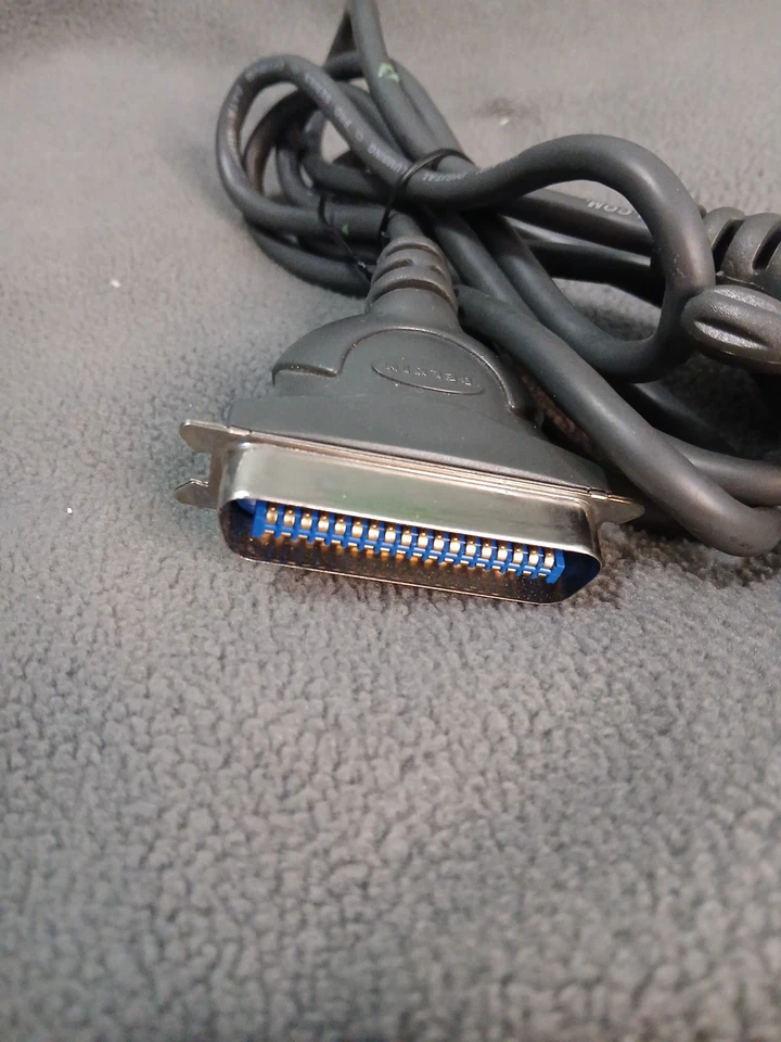 Belkin F2A036-06 6 Foot Male to Female Centronics 36 Pin Parallel Printer Cable - Image 2 of 4