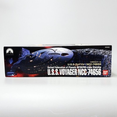 Star Trek NCC-74656 U.S.S. VOYAGER 1/850 Scale Model kit Japan