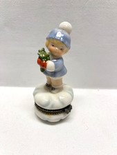 Memories of Yesterday "Girl with Mistletoe" covered box BRAND NEW