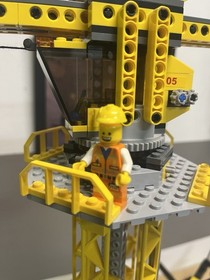 LEGO City #7905 Building Crane.