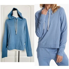 VUORI Women Halo Essential Pullover Hoodie Light Heather Blue VW226 Athleisure S