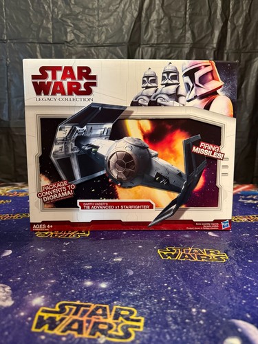 STAR WARS - Legacy Collection Darth Vader Tie Fighter Legacy - SIGILLATO. NUOVO DI ZECCA! - Foto 1 di 6