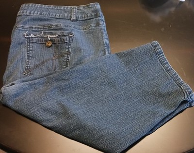 St John's Bay Capri Jeans Women 22W Blue Denim Wash Cotton Stretch Slit Hem 