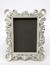 Laura Ashley 4x6" Baroque Style Picture Frame With Floral Carving Edges