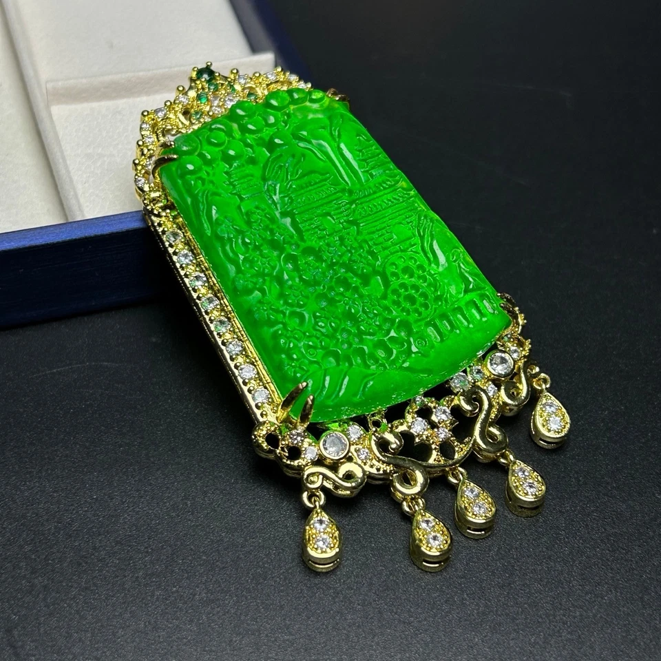 Colgante y collares de paisaje tallado jadeíta verde hielo real natural alto Foto 3 de 4