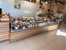banco refrigerato servito per macelleria/salumeria