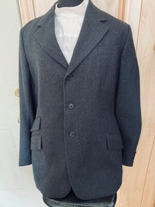 Tri-umph HUNT COAT *Men's 38 R* *VGC* Charcoal Gray Pinstripe 100% Wool
