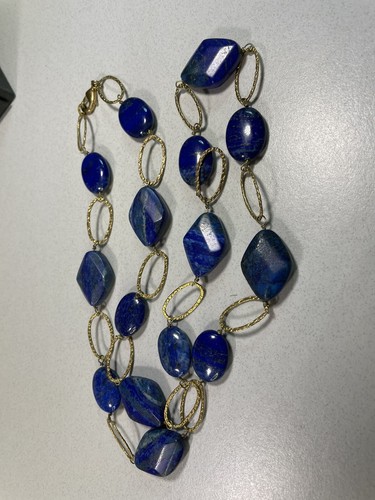 Bold Artisan Lapis Necklace Gold Hammered Oval Loops 30” - Picture 5 of 5
