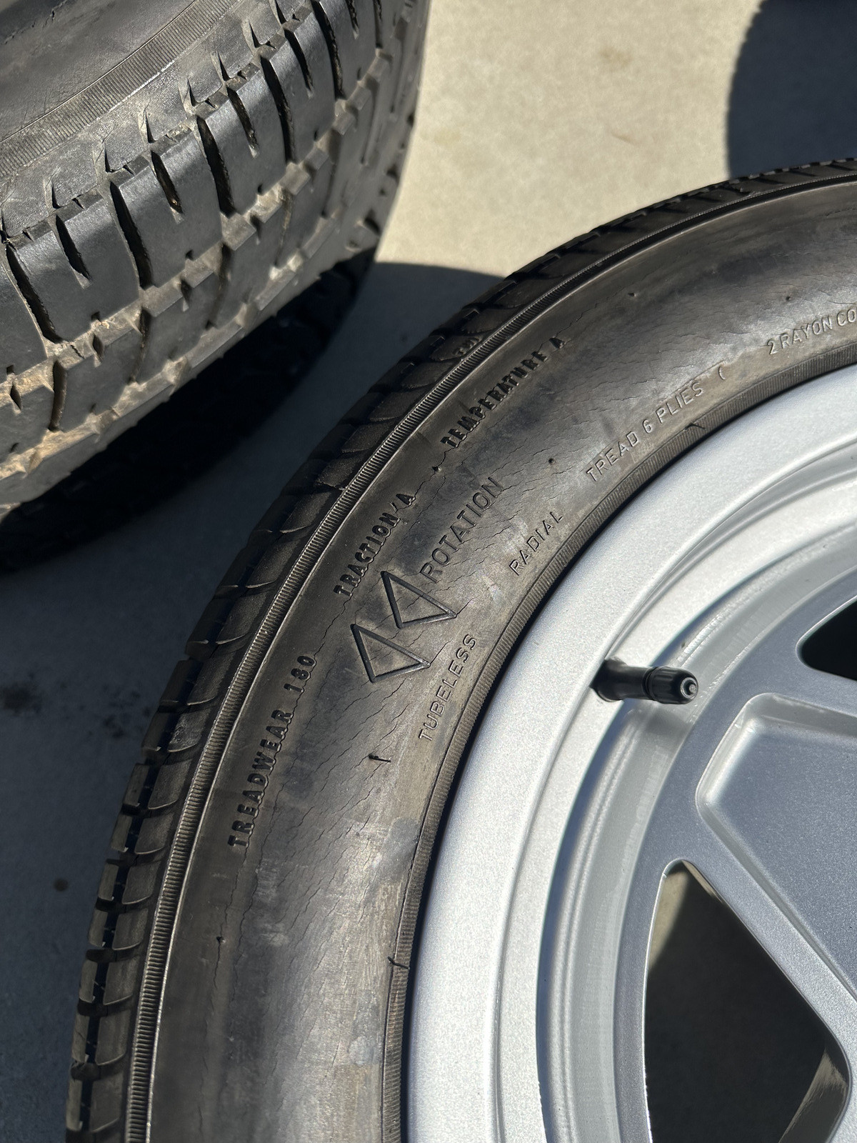 4 x Ferrari 328 GTB 1989 Original Wheels With Original Tires
