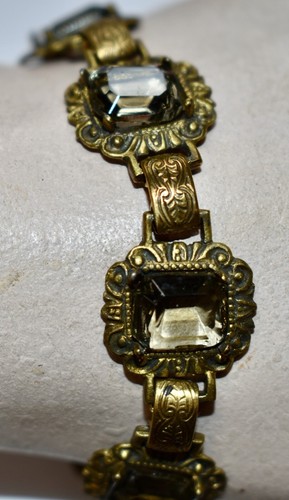 VINTAGE ELEMENTS BRACELET * BLACK DIAMOND color GLASS STONES * AGED BRASS - Picture 3 of 4