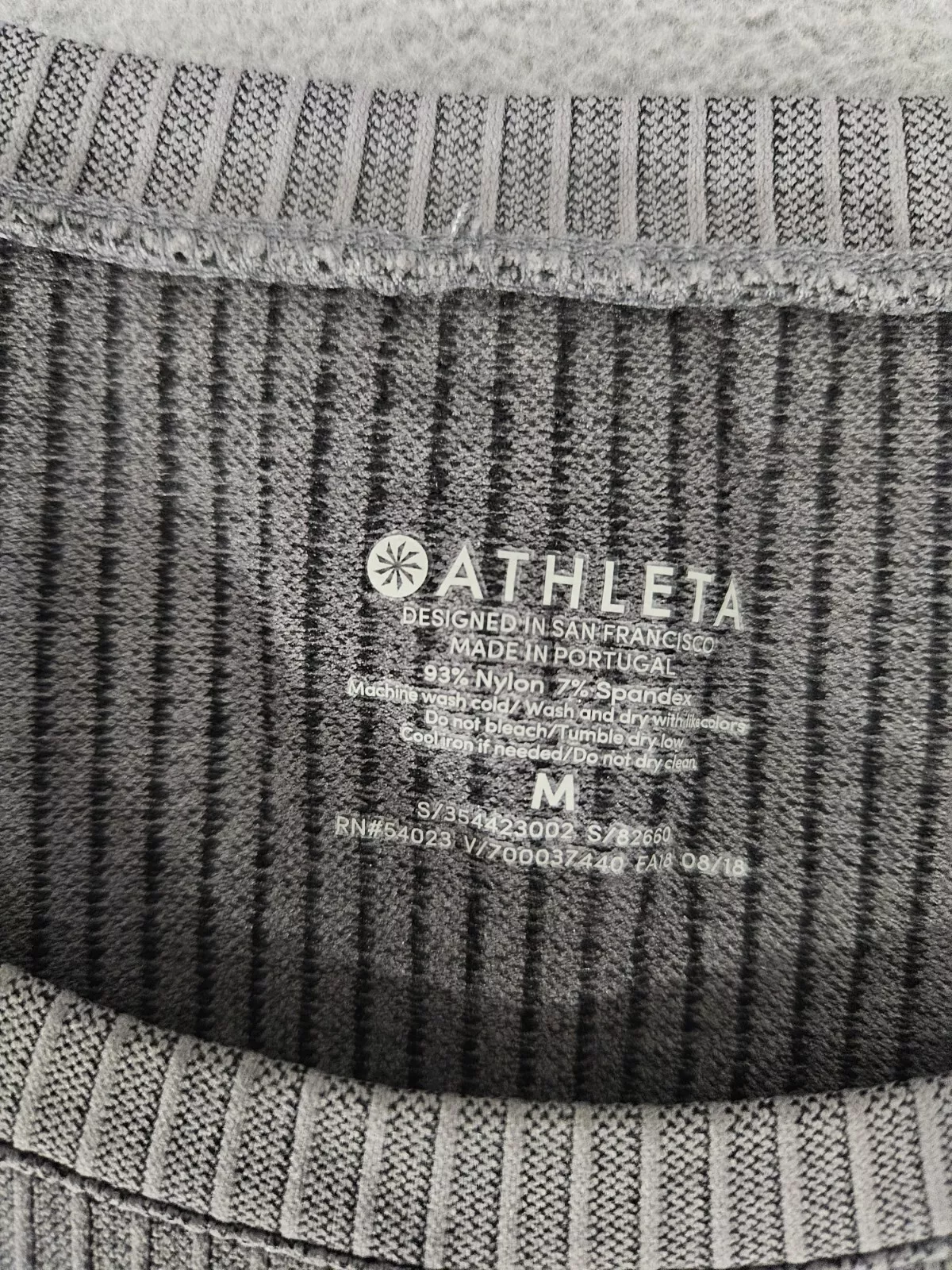 athleta long fitted 2 tone athletic crew shirt