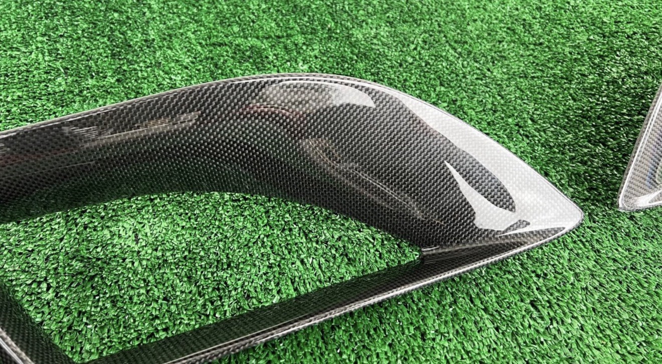 Ferrari F8 – 1016 Industries Carbon Fiber Rear Bumper J-Vents
