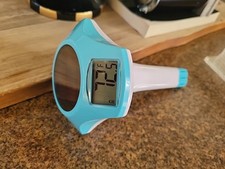 Digital Pool Thermometer Floating Easy Read, IPX-8 Waterproof, Solar Powered Dig