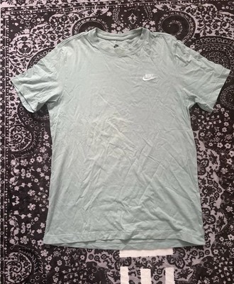 Nike Mini Swoosh T Shirt Men s Medium Light Blue Essential Tee Casual Shirt