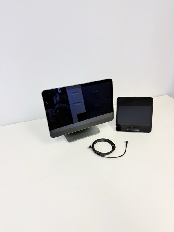 Square POS Register SPB1-01 w/ Card Reader SPB4-01 - Tested