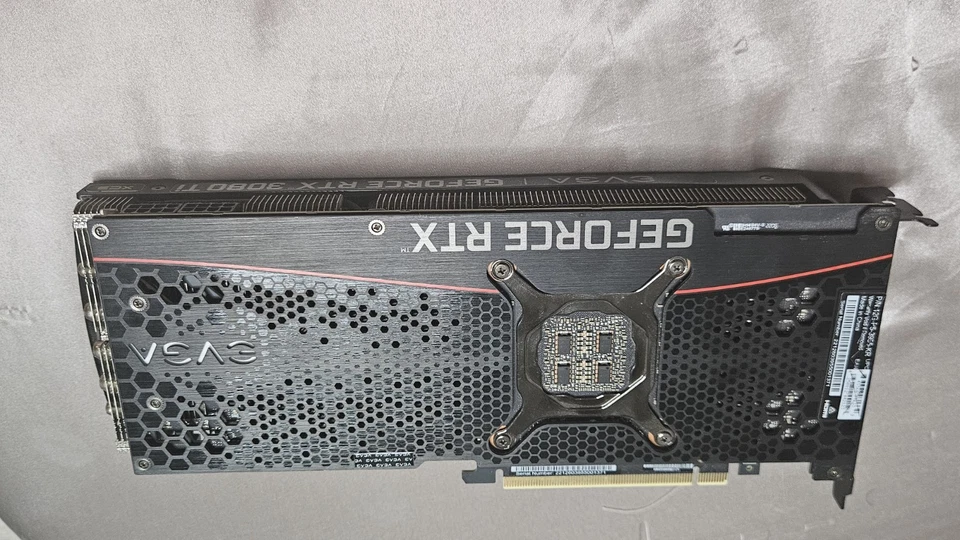 Tarjeta de gráficos EVGA NVIDIA GeForce RTX 3080 Ti 12 GB GDDR6X Foto 2 de 3