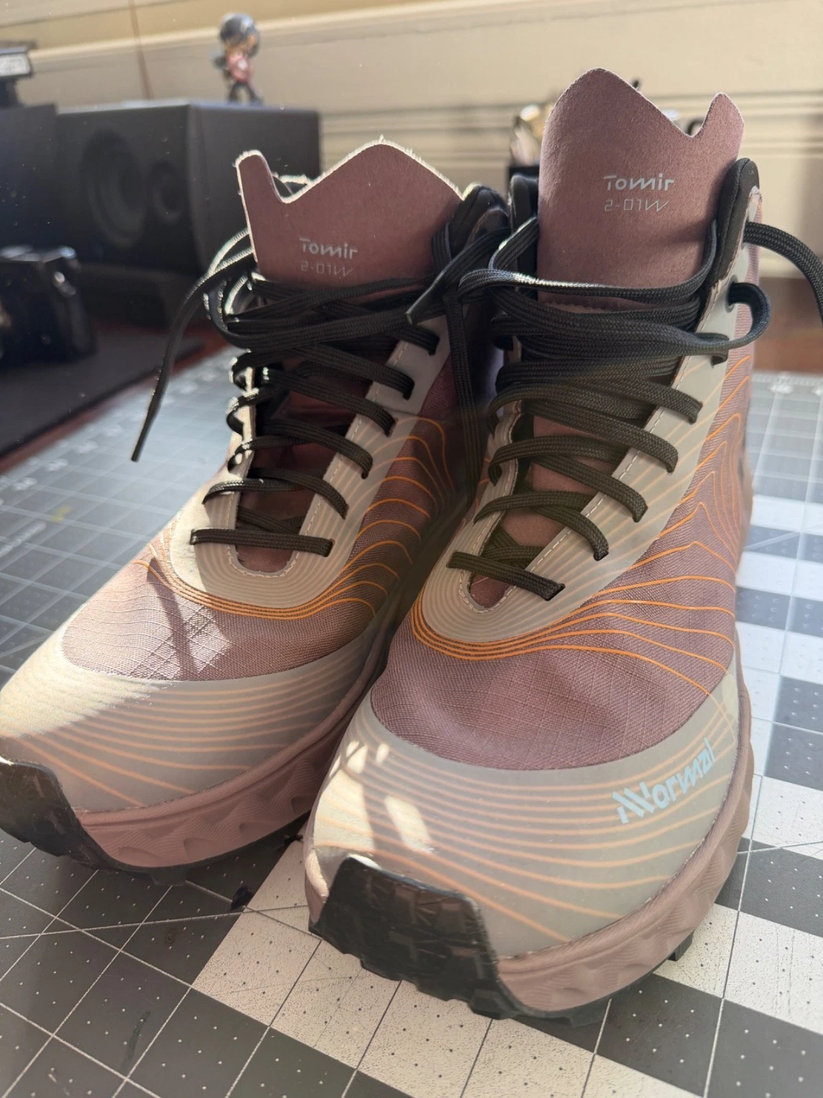 Normal Tomir 01 Boot WP Purple/Orange Waterproof Mountain Boots Men Size US 10
Opens in a new window