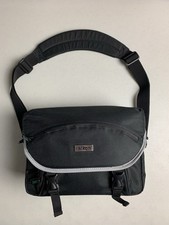 Nikon Black Padded Camera Bag for SLR DSLR System with Shoulder Strap 11 x6 x8