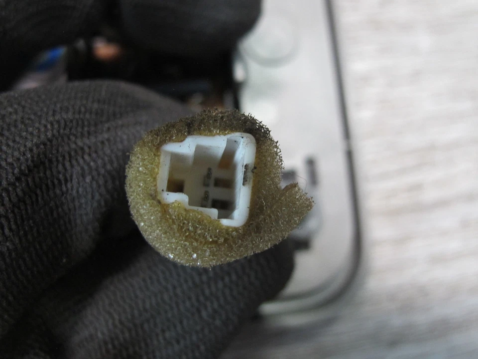 99-01 ISUZU VEHICROSS INTERIOR DOMO LUZ DE LECTURA LÁMPARA OEM Foto 4 de 4