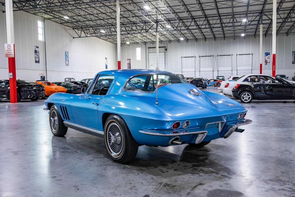 1966 Nassau Blue Chevrolet Corvette   | C2 Corvette Photo 4