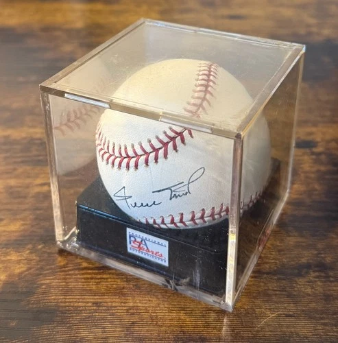 Willie Mays Original Signed Autograph Selig OMLB Baseball PSA/DNA MINT 9.5