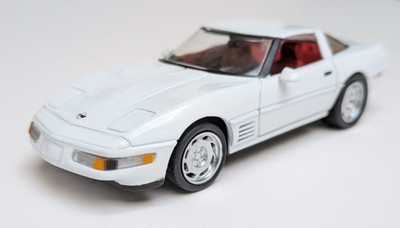 CDC Detail 1 43 Chevrolet Corvette Coupe, White Chevy Art 210 Perfect No Box