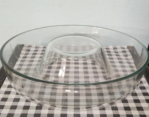 Vtg PYREX Clear Glass Bundt Cake Jello Mold Dish 10" Round  France Heavy 25cm