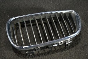 BMW E81 E87 Kühlergrill Frontgrill Grill Niere links 7128613 (#11)