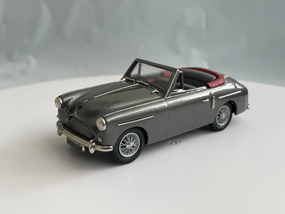 Lansdowne LDM 22x - 1952 Austin A40 Sport Convertible (Gunmetal) - Image 4 of 4