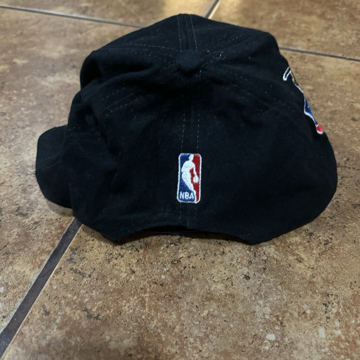 NBA 1997 JORDAN CHAMPIONシカゴブルズキャップ black-chicago-bulls-hardwood-