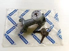 NOS KANTO SEIKI/JAPAN IGNITION SWITCH LOCK & KEY For DATSUN SUNNY B110