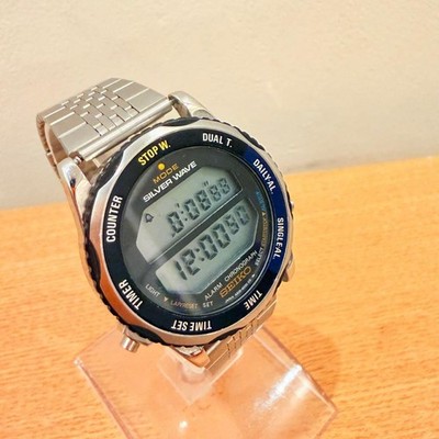 SEIKO SILVER WAVE A829-6030 デジ腕時計 希少 現状品 SEIKO SILVER WAVE A829-6030 Vintage Digital Watch Stainless Steel