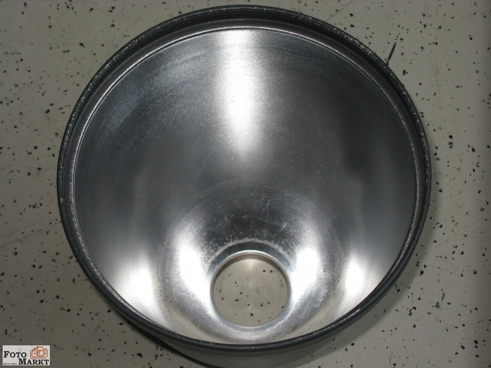 Bron broncolor P50 Engstrahl-Reflektor Optimized for Pulso Twin Blitz-Leuchte - Image 2 of 3