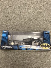 BATMOBILE 1989 BATMAN MOVIE (MICHAEL KEATON) 1:18 HOT WHEELS Sealed Brand New