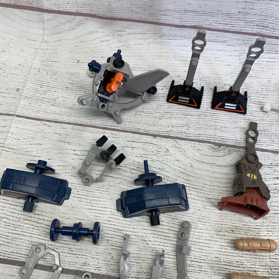 Lote de piezas Tomy Zoids 1985 ROBO STRUX Spartak pilotos raros armas motores años 80 de colección Foto 2 de 4