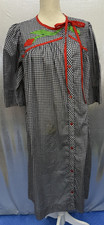 Models Coat House Dress Nightgown Vintage Black White Checkered Rose Button Down