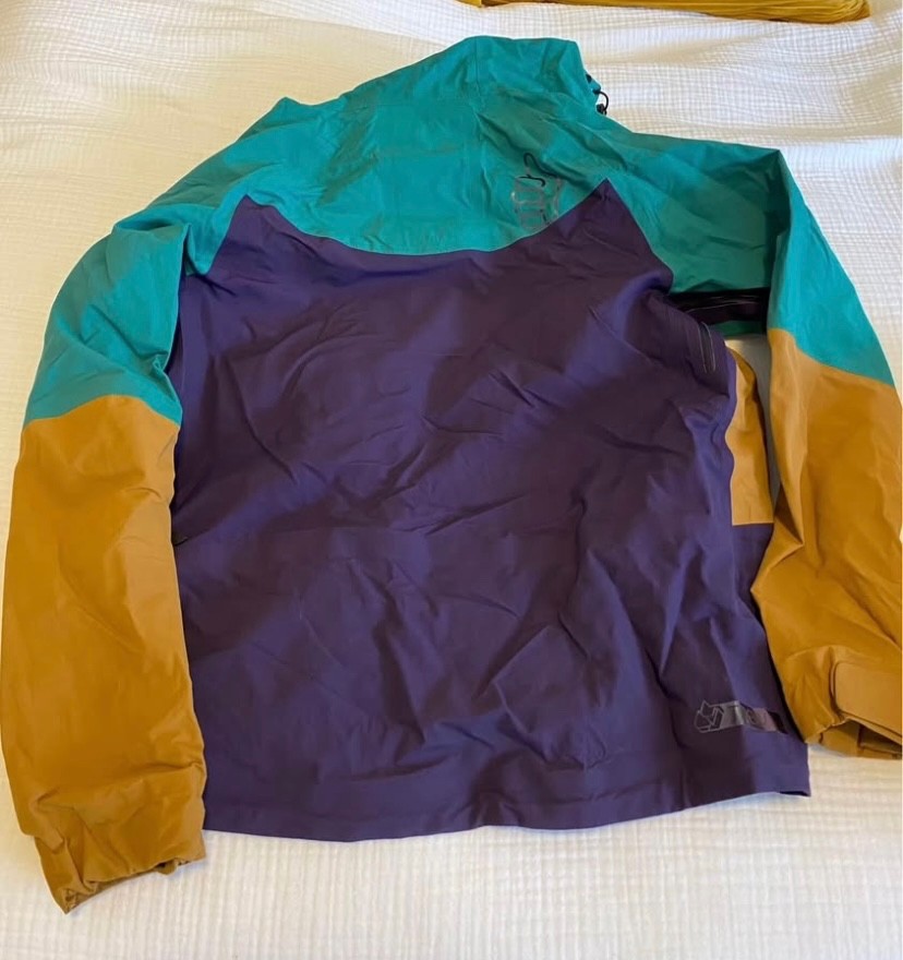 Trew Gear Stella Women's shell jacket XS waterproof Great condition pink