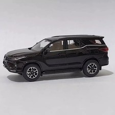 1/64 scale Toyota Fortuner Attitude right-hand drive (black) [PB-65723]
