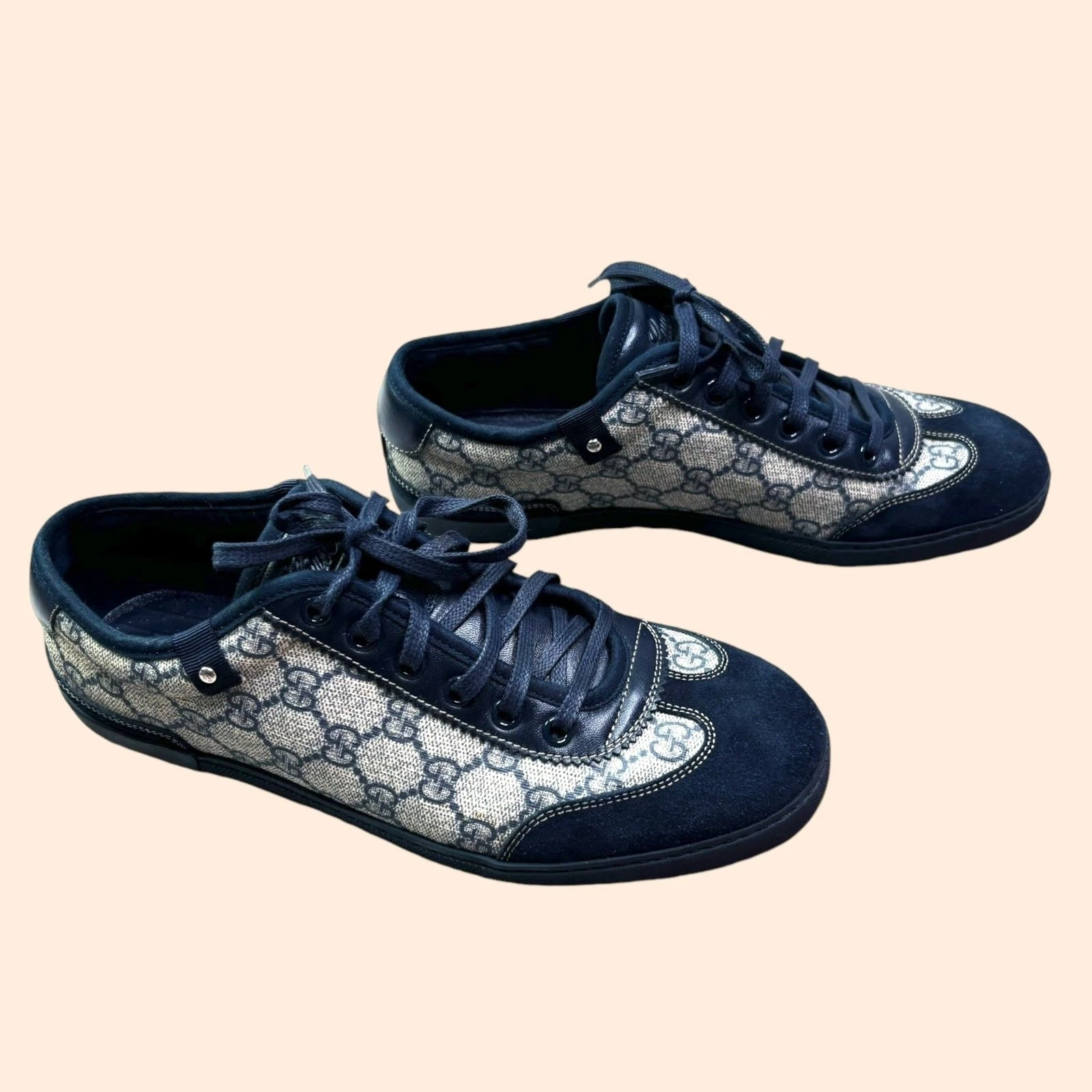 Haut bas Gucci GG Plus en daim monogramme 