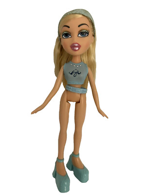 Bratz 20 Yearz Cloe Doll 20 Year Anniversary Doll 2021 MGA- NO PANTS