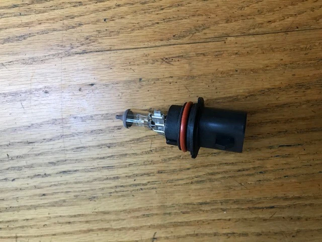 Bombillas de faros Sylvania 9004 Foto 2 de 3