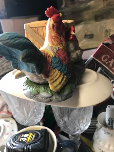 Linchmere Cockerel, Hen and Chicks Figurine. - Picture 4 of 6