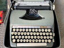 Collectors! Vintage Smith-Corona 